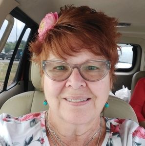 Meet your Posher, Carol